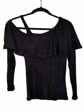 Soprano Cold Shoulder Thermal Top - Size Small